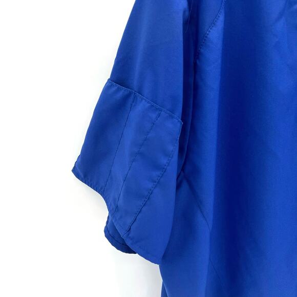 Wonder Wink women’s cobalt blue scrub set. Top L and pants M - Picture 5 of 15